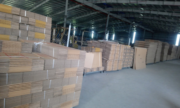 Kho chứa hàng tại nhà máy